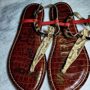 SSM EDELMAN thong sandal size 6.5 flat leather Used.